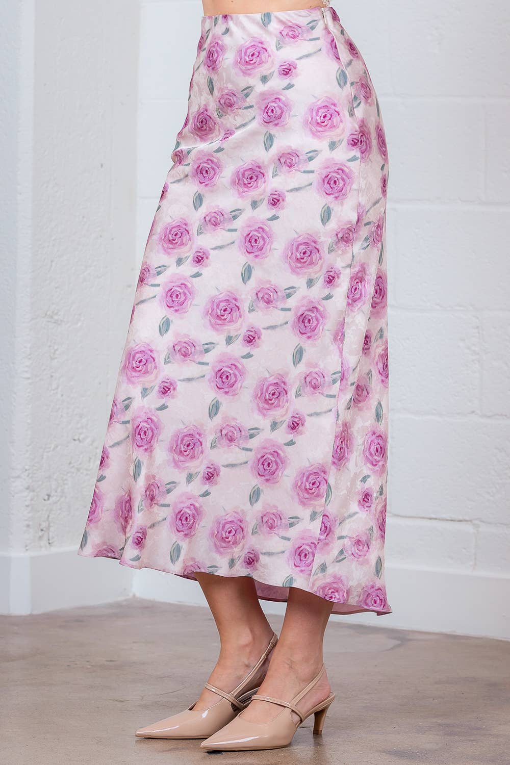 HS55009T-HIGH WAISTED A LINE ROSE PRINT MAXI SKIRT: BEIGE/PINK / Contemporary / S