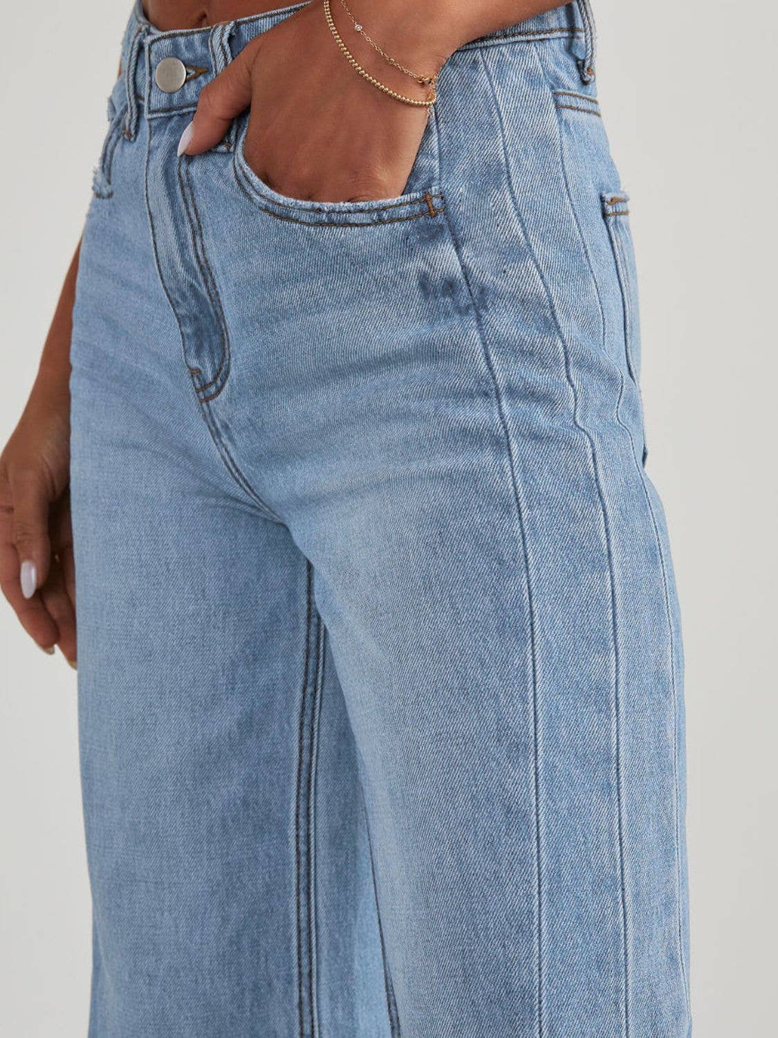 Raw Hem Wide Leg Jeans with Pockets: Light / 2XL