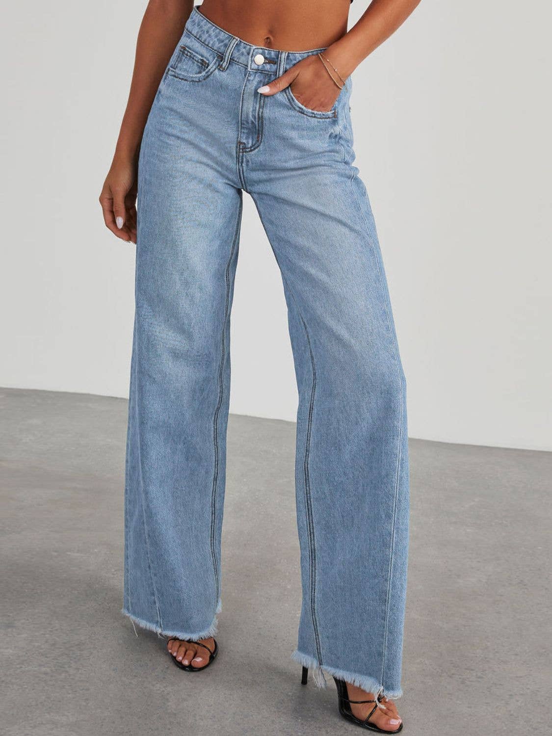 Raw Hem Wide Leg Jeans with Pockets: Light / 2XL