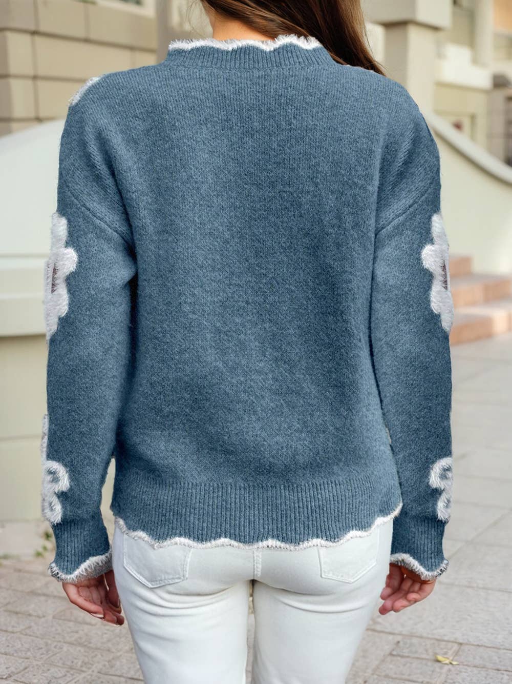 Jacquard Flower V-neck Sweater: Dusk Blue / S-XL